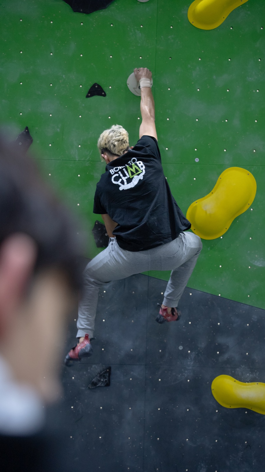 Clases y más en Born to Climb (foto de stock, ilustrativa)